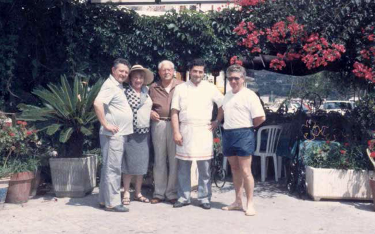 famiglia-bernardi-ristorante-filippino-lipari.png